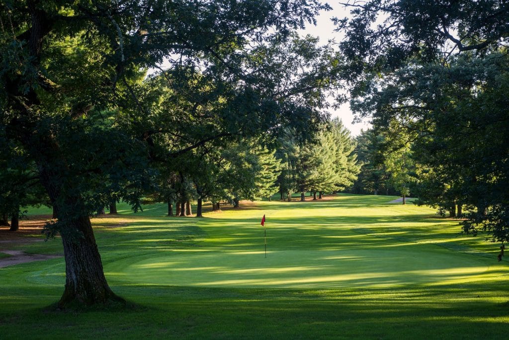 Featured image for “Golf Outings Your Way In Wisconsin Dells”