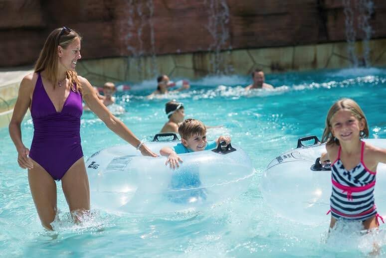 Featured image for “What to Do in Wisconsin Dells on a Last-Minute Summer Escape”